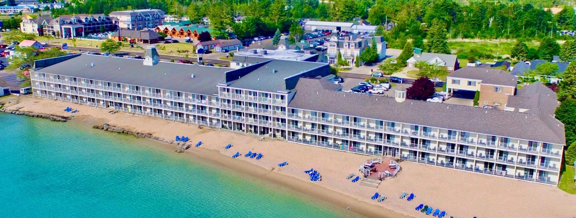 Hamilton Inn Select Beachfront Mackinaw City Extérieur photo