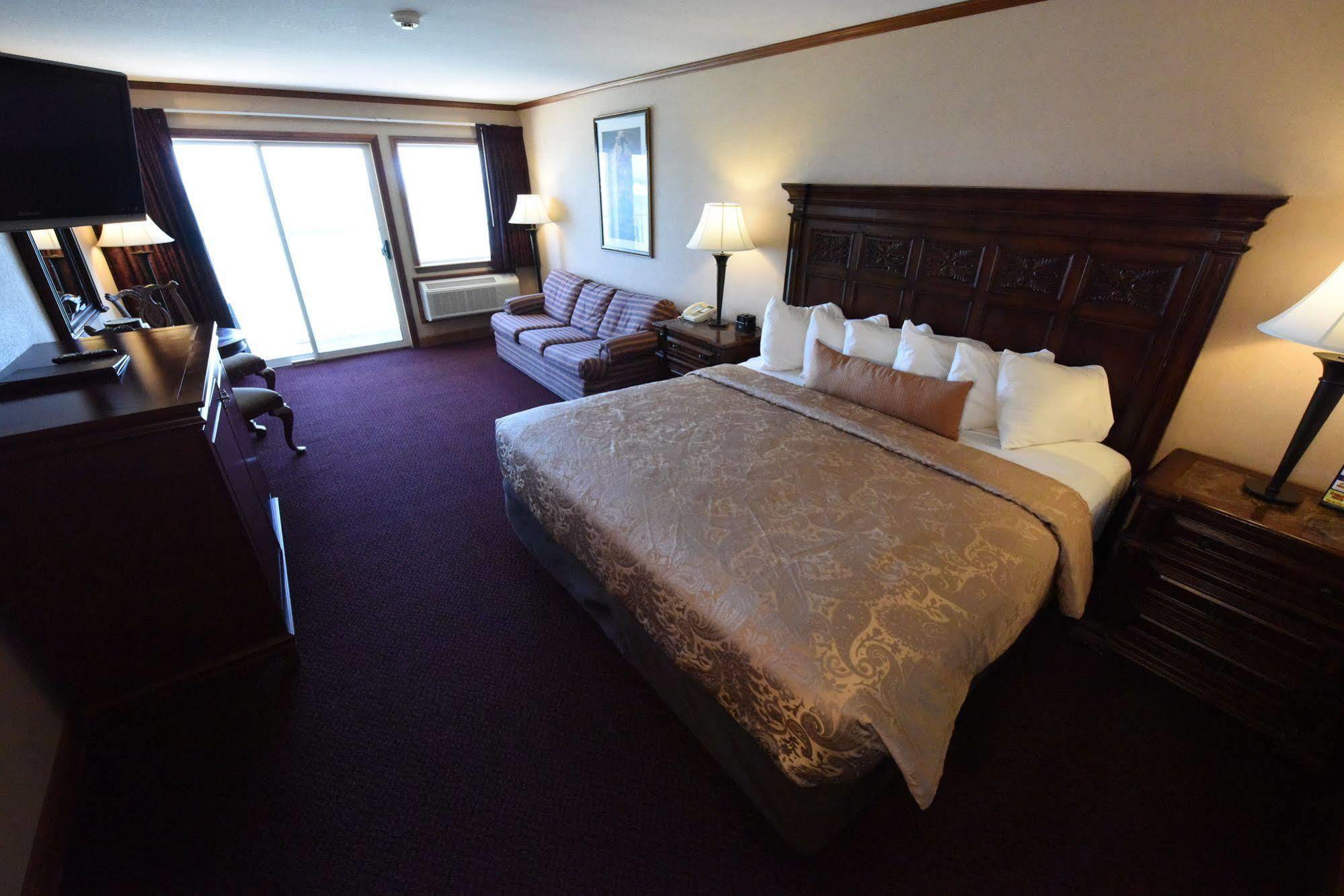 Hamilton Inn Select Beachfront Mackinaw City Extérieur photo